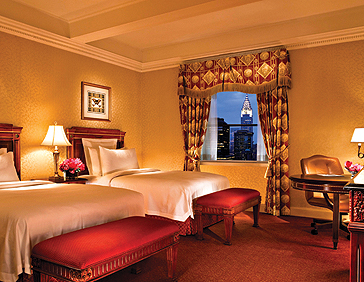 Hilton Waldorf Astoria 02 Room